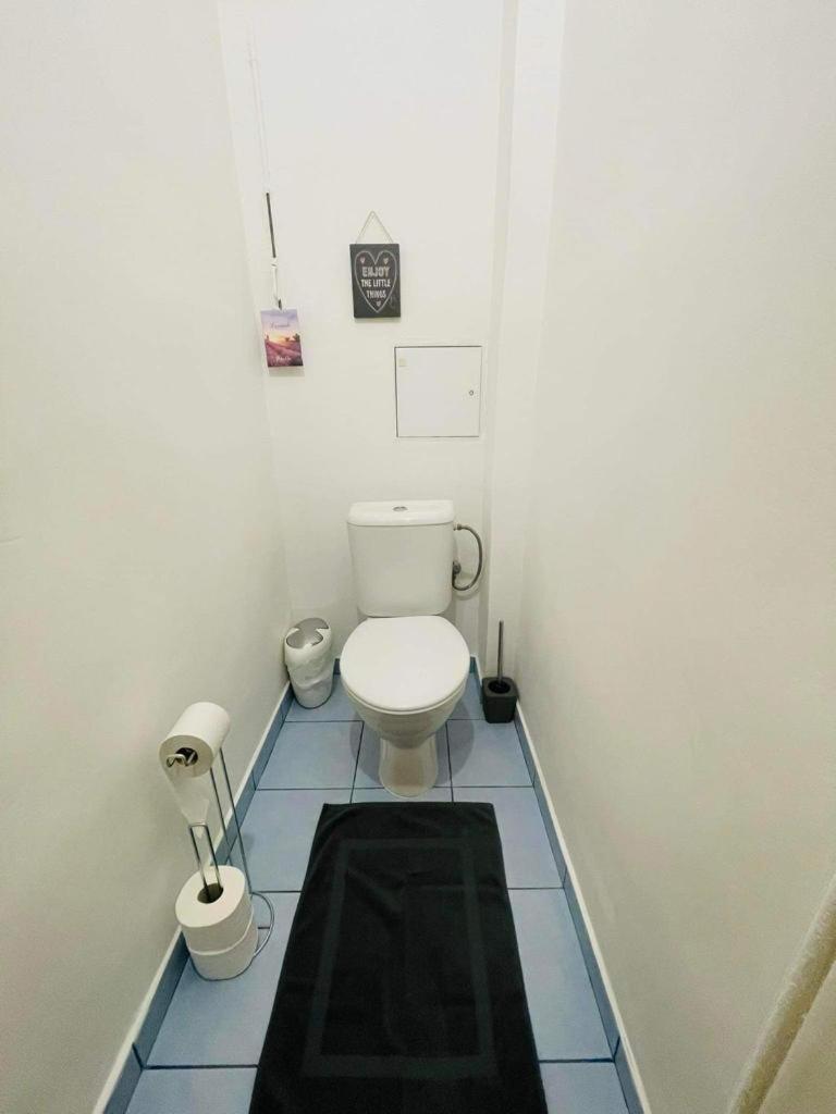 Lovely 2Bdr In Center, Wifi & Self-Check In Братислава Екстер'єр фото