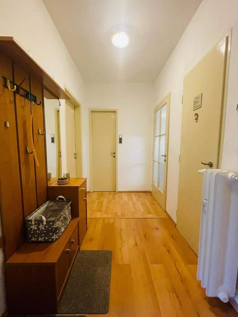 Lovely 2Bdr In Center, Wifi & Self-Check In Братислава Екстер'єр фото